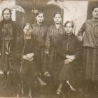 Дьячкова Евдокия с подругами, 1918 г.